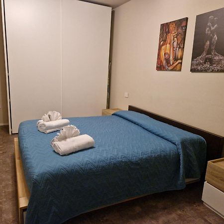Infinite Blue Apartment Riva del Garda Bilik gambar