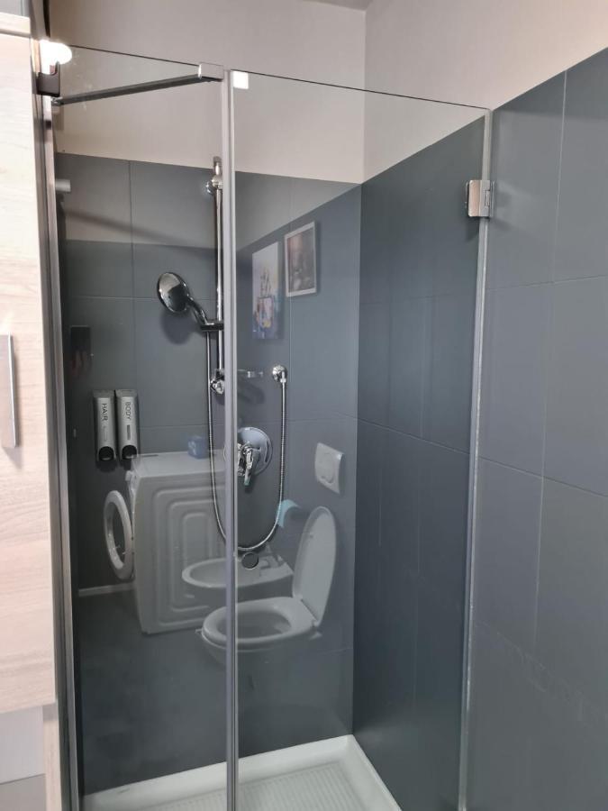 Infinite Blue Apartment Riva del Garda Luaran gambar